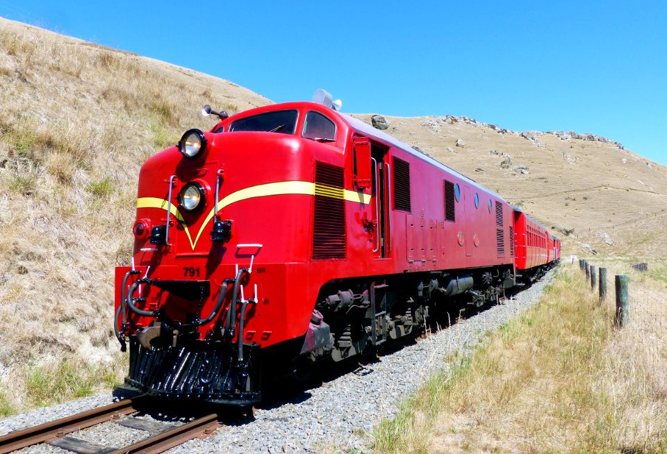 Dg class Diesel-Electric locomotives