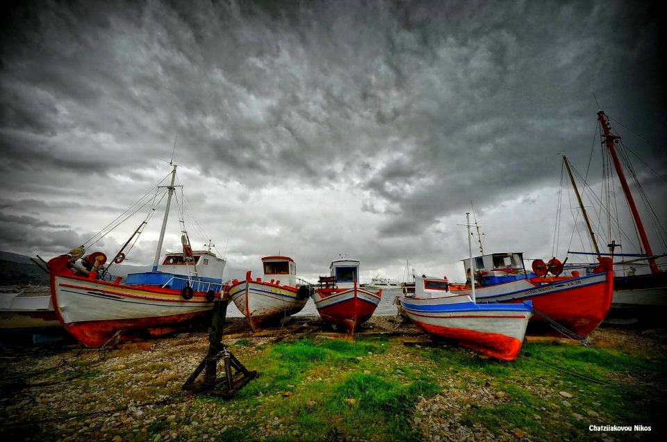 Fishing boats in Marathokampos Bay