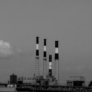 LIC power plant photo