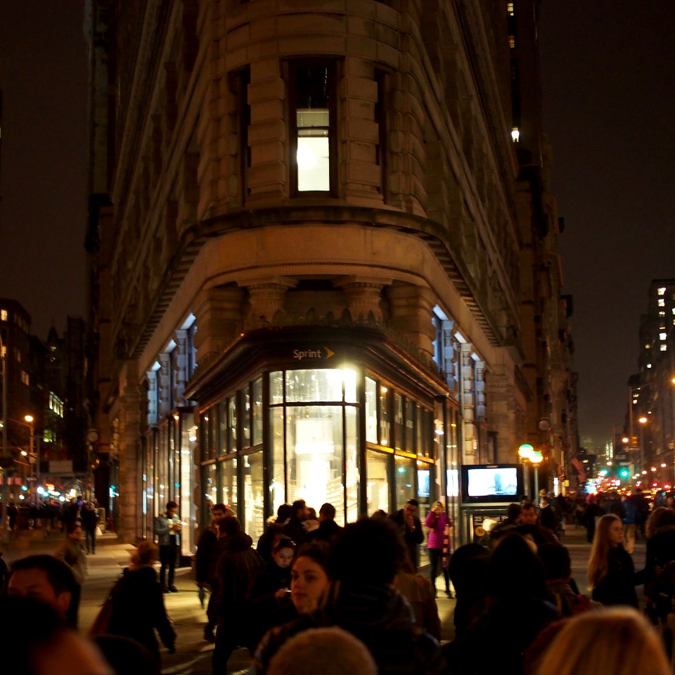 Flatiron building at night
