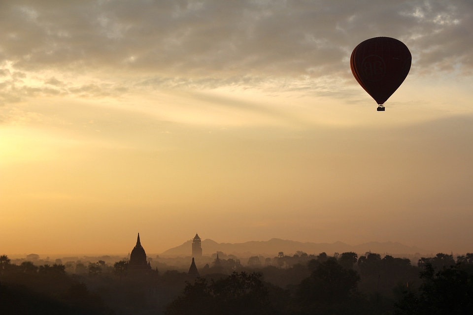 Bagan myanmar ballooning