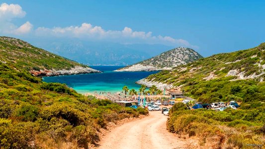 Livadaki by Manolis Marg