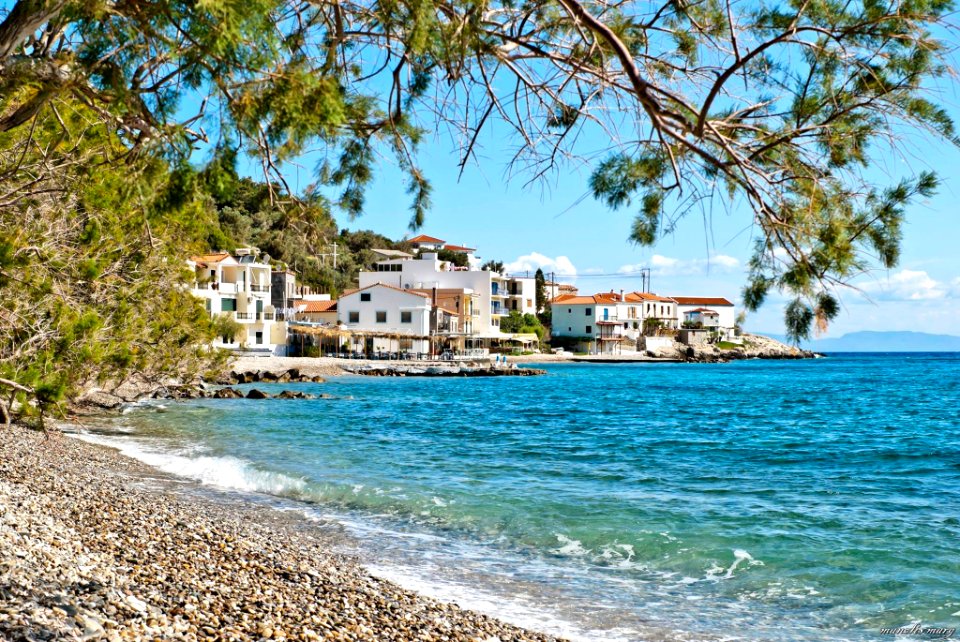 Avlakia by Manolis Marg