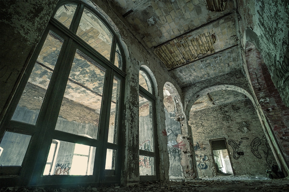 Abandoned decay forgotten