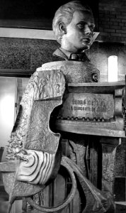Piano Man - Monument of Andre Mathieu