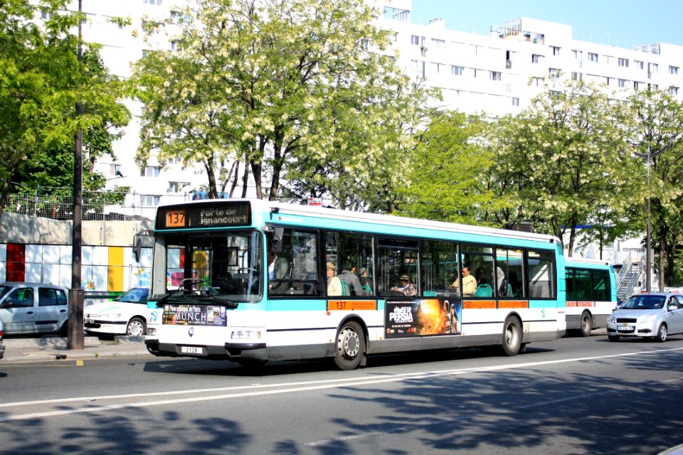 RATP - Renault Agora S (V2) n°2128 - RATP 137
