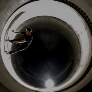 Full Pipe Skateboarding