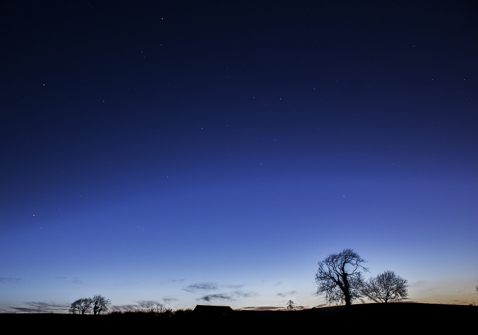 Light night sky dark