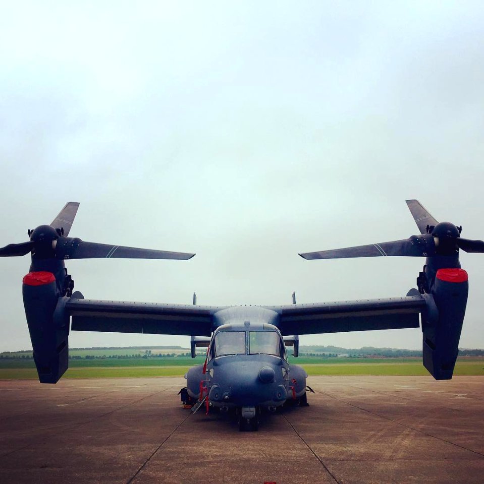V-22 #Osprey on #DuxfordAirShow #flightline