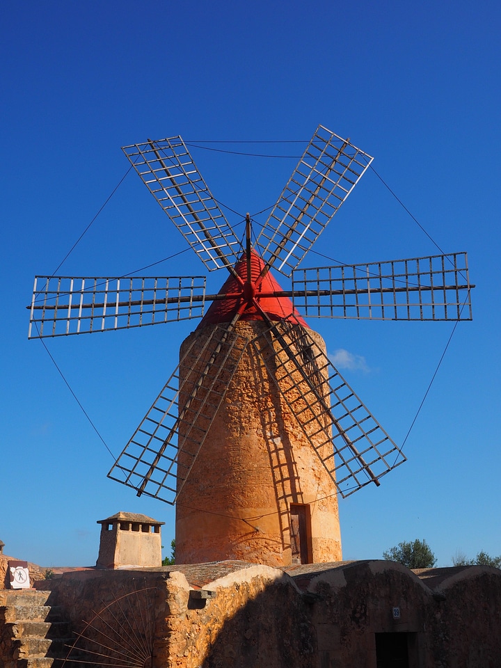 Algaida mallorca landmark