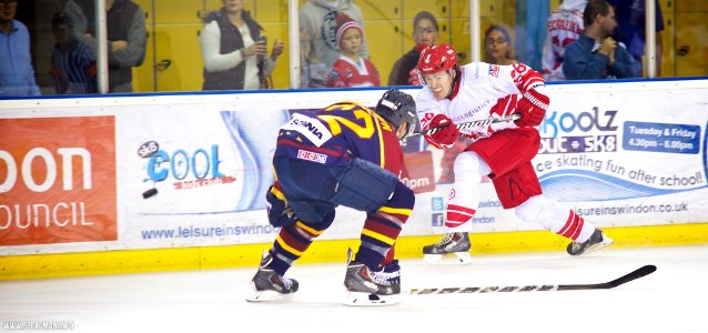 Ice Hockey - Guildford Flames At Swindon Wildcats