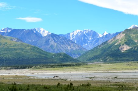 Mountains on Richardson Highway photo