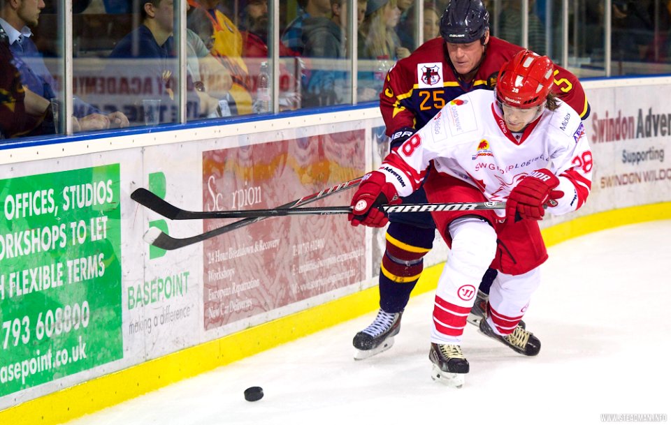 Ice Hockey - Guildford Flames At Swindon Wildcats