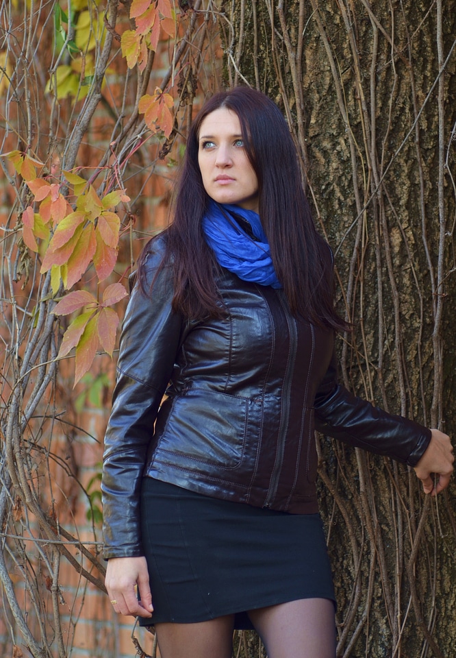 Photoshoot blue shawl outdoors