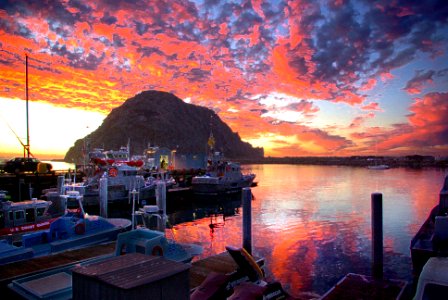 1 - MORRO BAY TOWN and HARBOR    (107) brush strokes edge