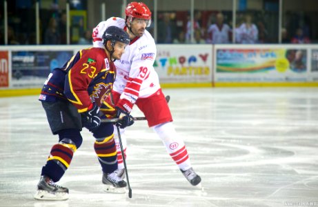 Ice Hockey - Guildford Flames At Swindon Wildcats