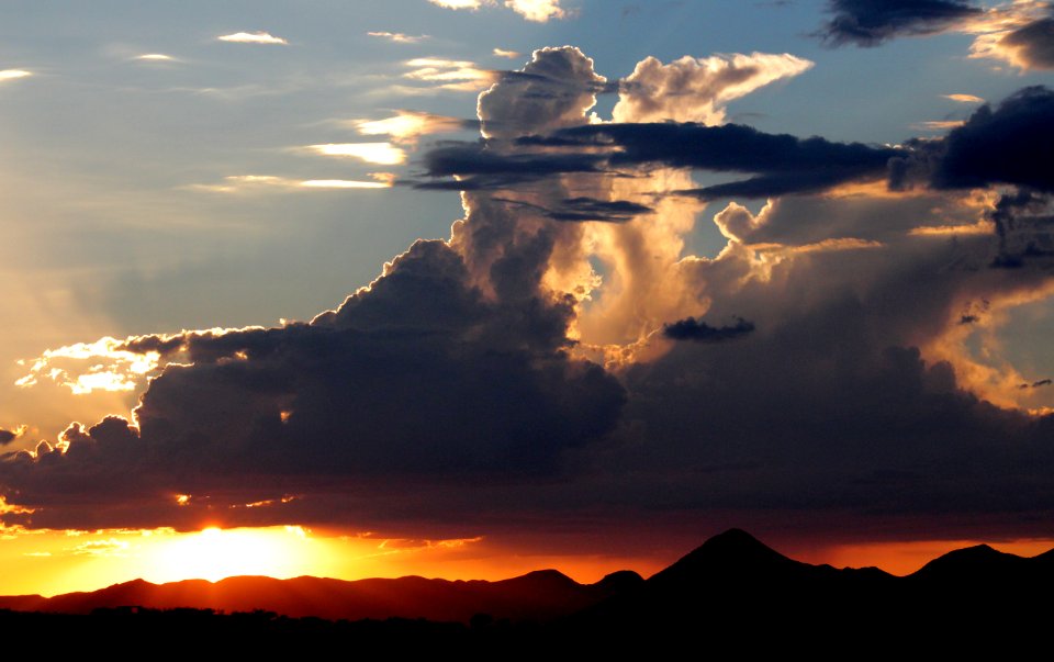 VIEW FROM THE HOUSE - 0248 (8-8-2016) -01