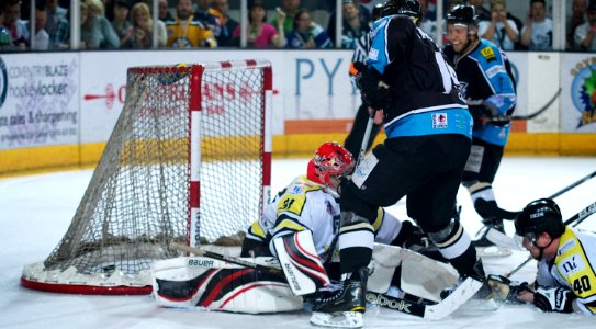 Playoff Semi-final - Milton Keynes Lightning Vs Manchester Pheonix