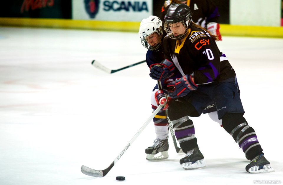 Ice Hockey - Guildford Lightning Vs Milton Keynes Falcons