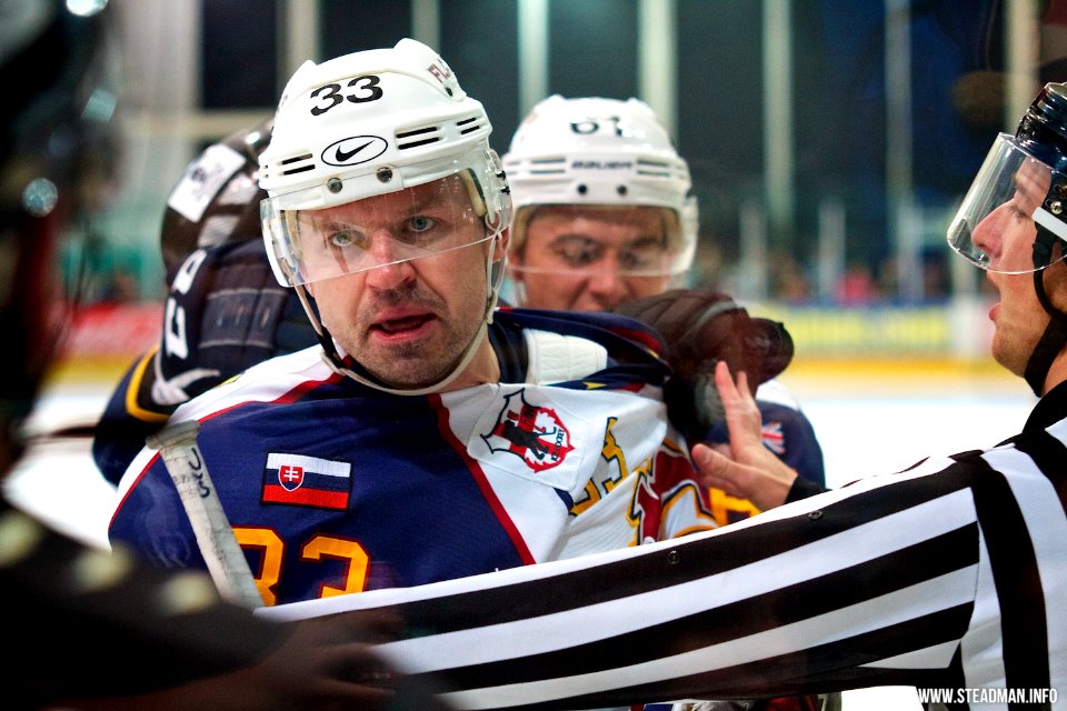 Guildford Flames Vs MK Lightning