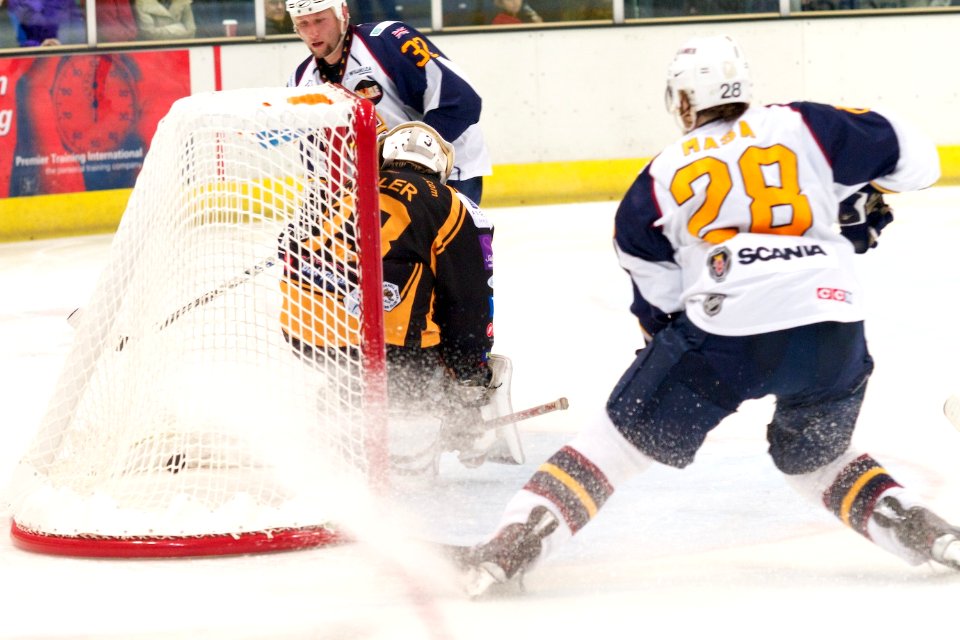 Guildford Flames Vs Bracknell Bees