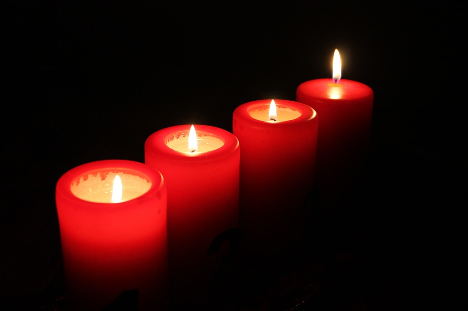 Advent christmas lights darkness