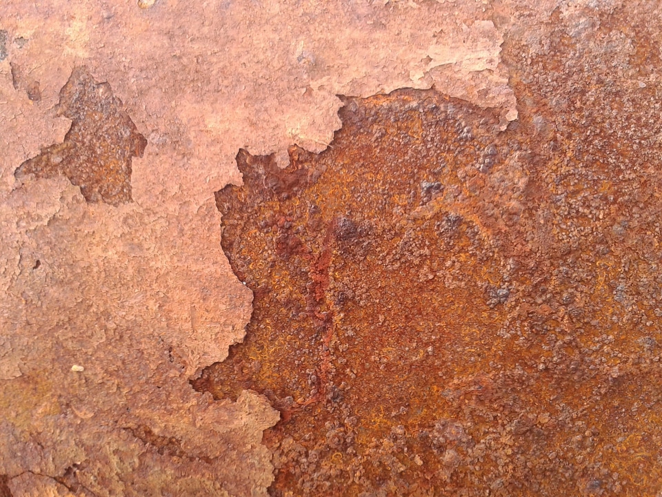 Metal structure rusted