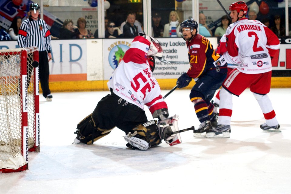 Playoff Semi-Final - Guildford Flames Vs Swindon Wildcats