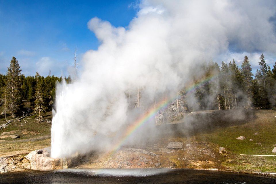 Riverside geyser photo