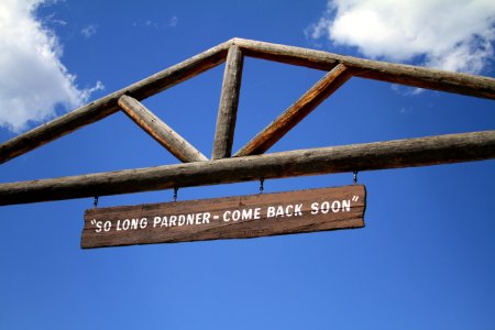 Roosevelt Lodge, exit sign