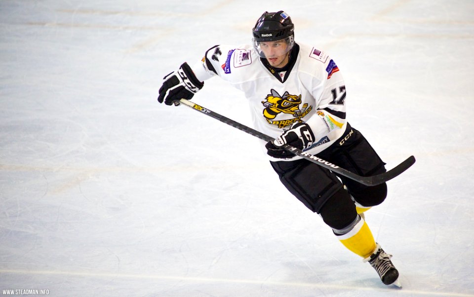 Ice Hockey - Bracknell Bees Vs Milton Keynes Lightning