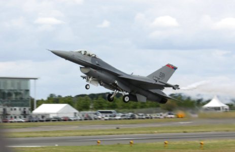 F-16 photo