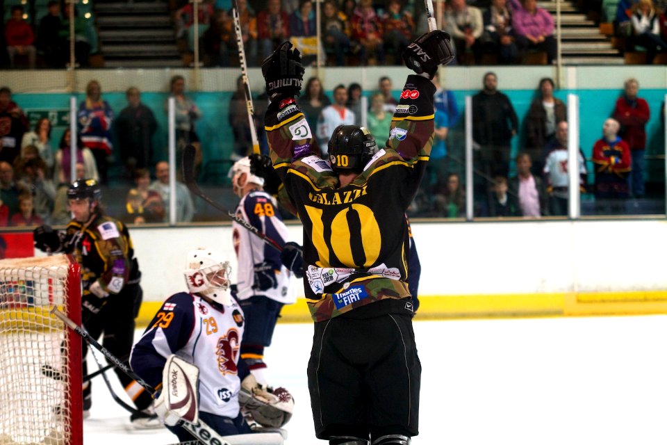 Guildford Flames Vs Bracknell Bees