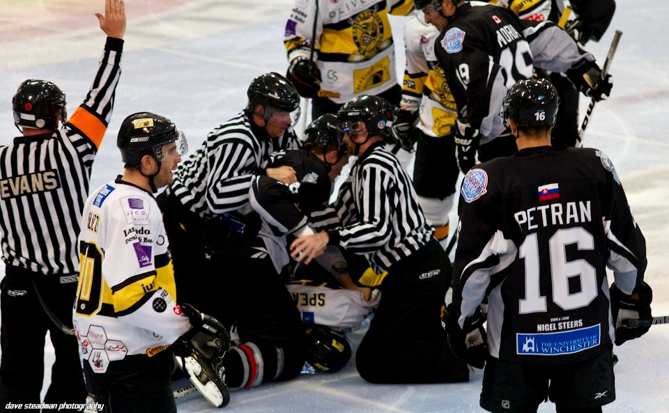 Bracknell Bees Vs Basingstoke Bison