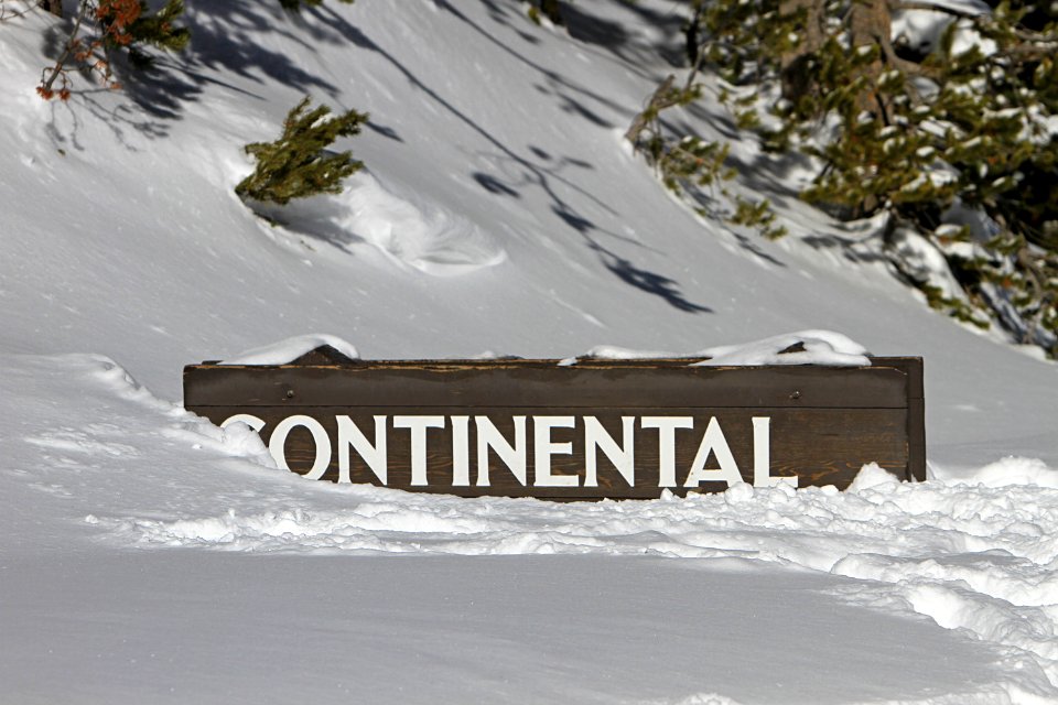 Continental Divide sign at Craig Pass