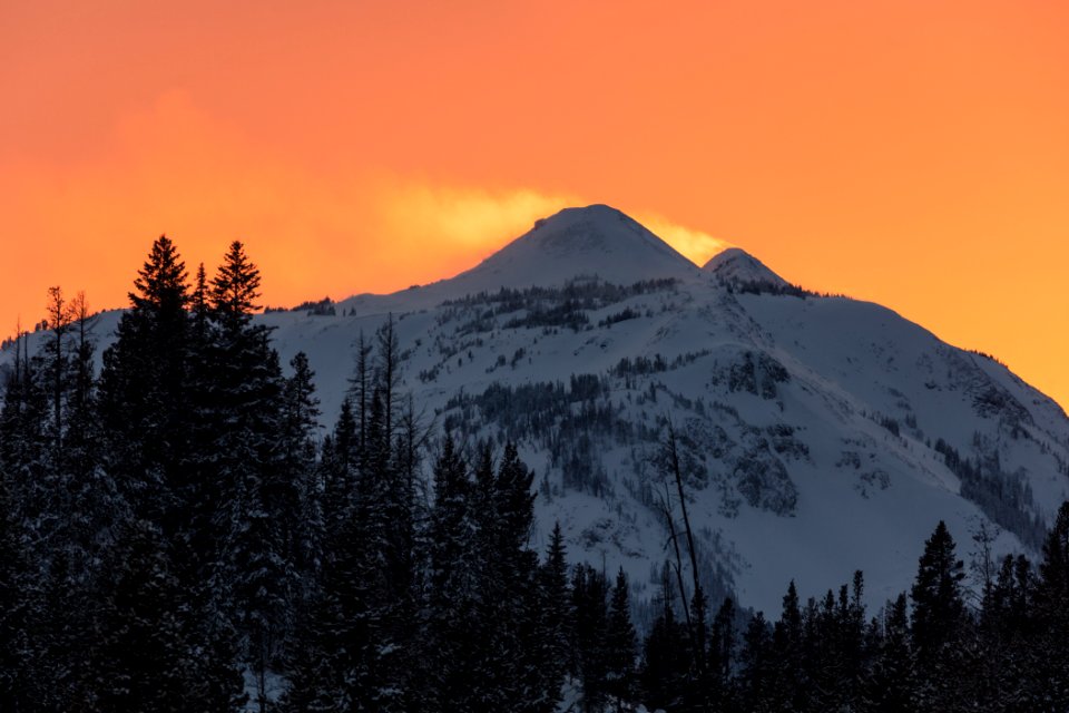 Winter solstice sunset over Dome Mountain