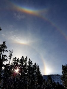 22 degree halo, supralaterel arc, circumzenithal arc, upper tangent arc, parhelion photo