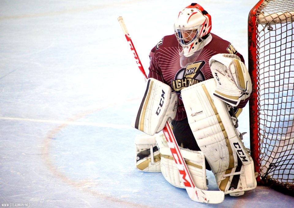 Ice Hockey - Bracknell Bees Vs Milton Keynes Lightning