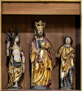 Image wood carve