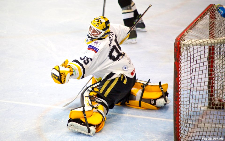 Ice Hockey - Bracknell Bees Vs Milton Keynes Lightning