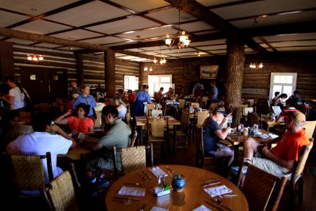 Roosevelt Lodge, dining room