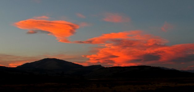 Sunset over Sepulcher Mountain photo