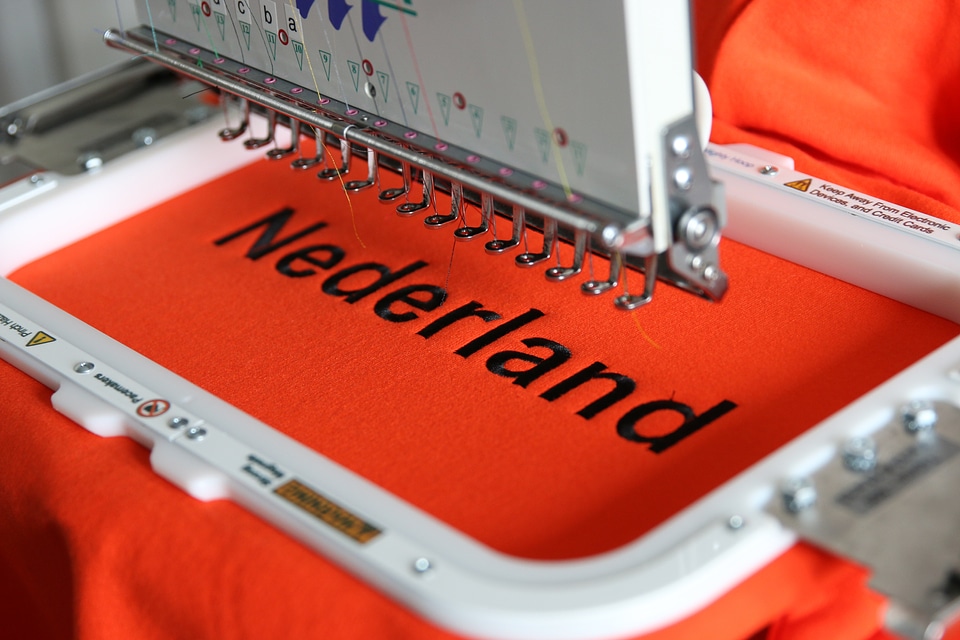 Embroidery sweater yarn