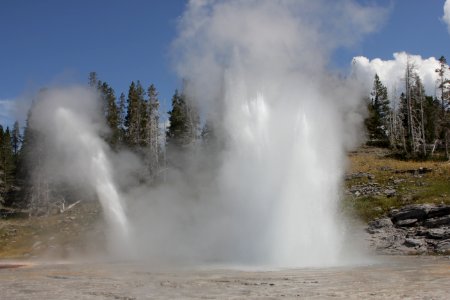 Grand and Vent Geysers