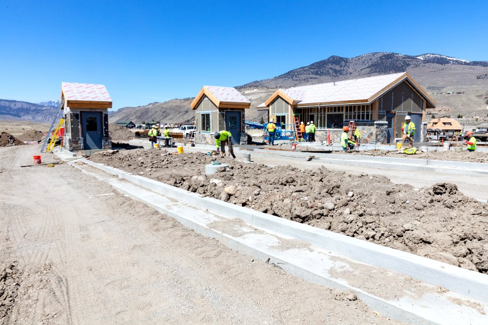 North Entrance Improvement Project: new building and kiosks