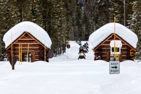 Heading towards the South Entrance check stations (2)