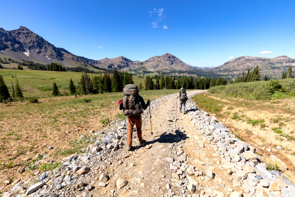 Hiking the Lake Abundance Trail from Daisy Pass