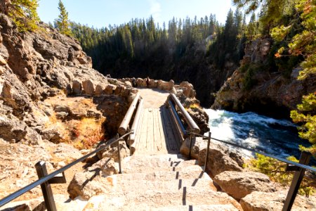 Brink of the Upper Falls project: stairs and bridge to the brink platform