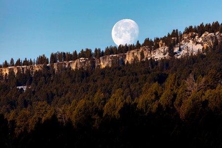 Moonset over Terrace Mountain photo