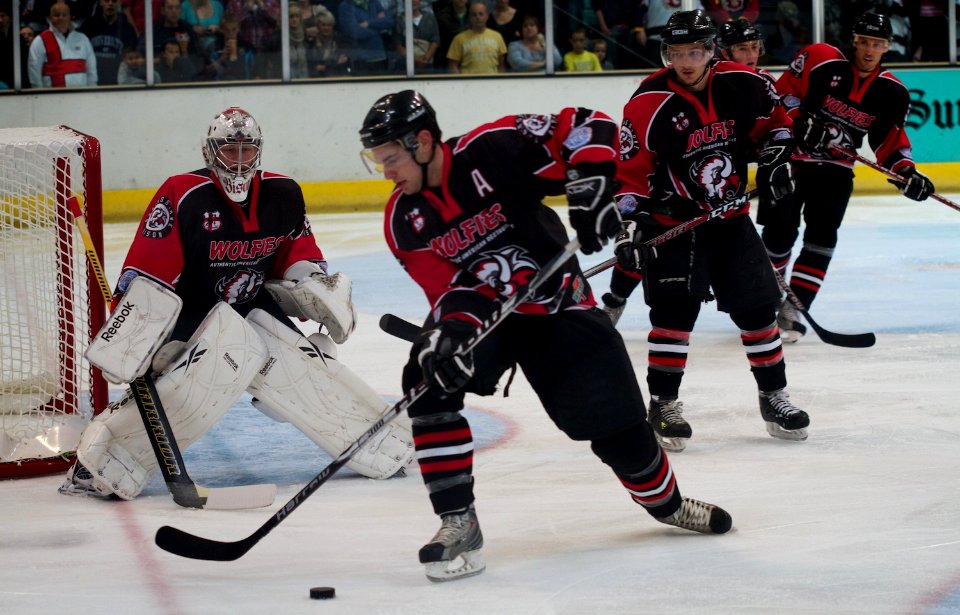 Guildford Flames Vs Basingstoke Bison
